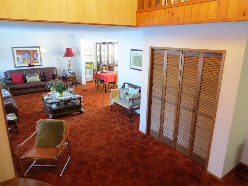 Wild Rose Bed & Breakfast แซสเกอทูน ภายนอก รูปภาพ